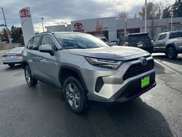 2024 Toyota RAV4 Hybrid LE