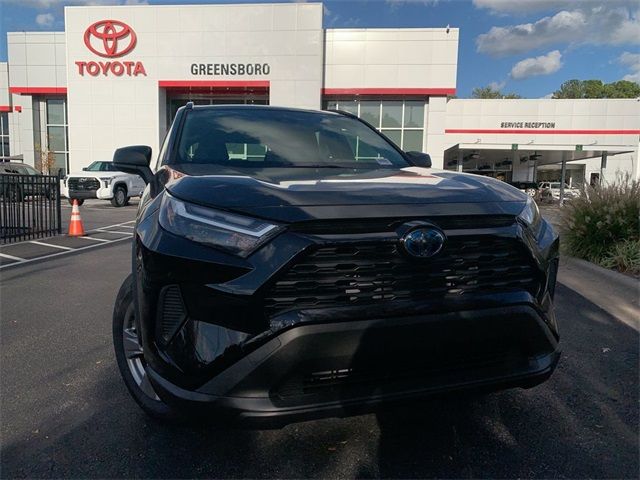 2024 Toyota RAV4 Hybrid LE