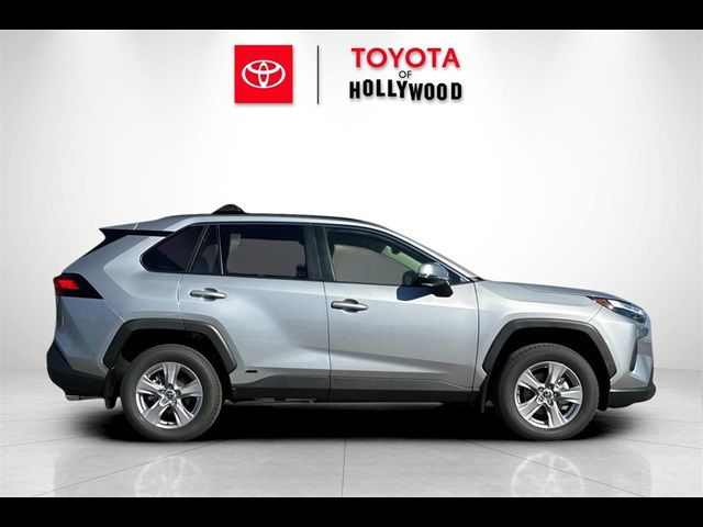 2024 Toyota RAV4 Hybrid LE