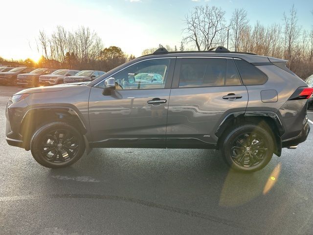 2024 Toyota RAV4 Hybrid SE