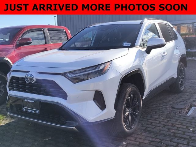 2024 Toyota RAV4 Hybrid SE