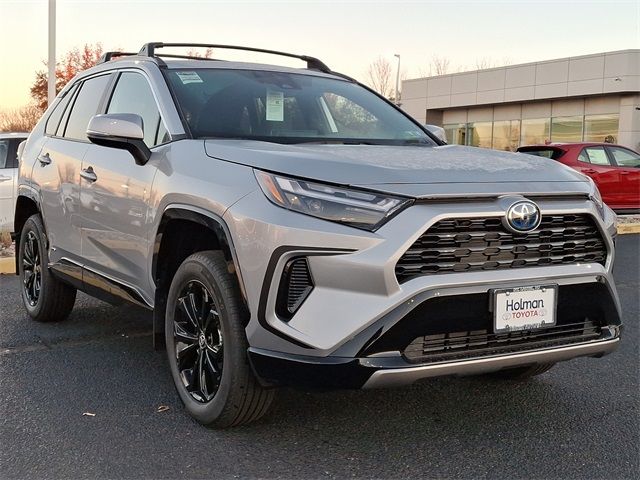 2024 Toyota RAV4 Hybrid SE