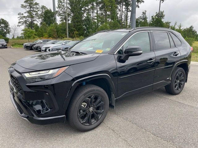 2024 Toyota RAV4 Hybrid SE