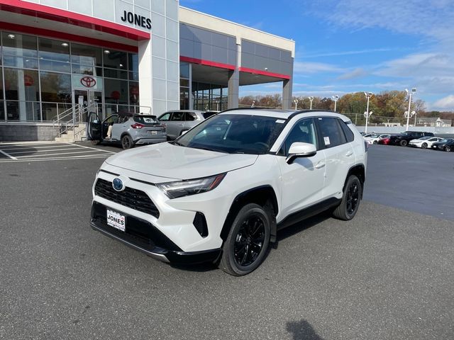 2024 Toyota RAV4 Hybrid SE