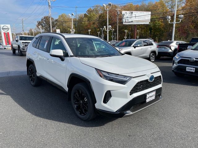 2024 Toyota RAV4 Hybrid SE