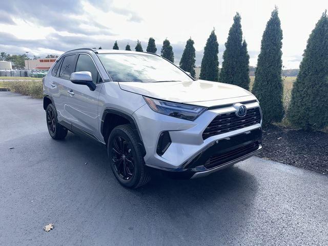 2024 Toyota RAV4 Hybrid SE