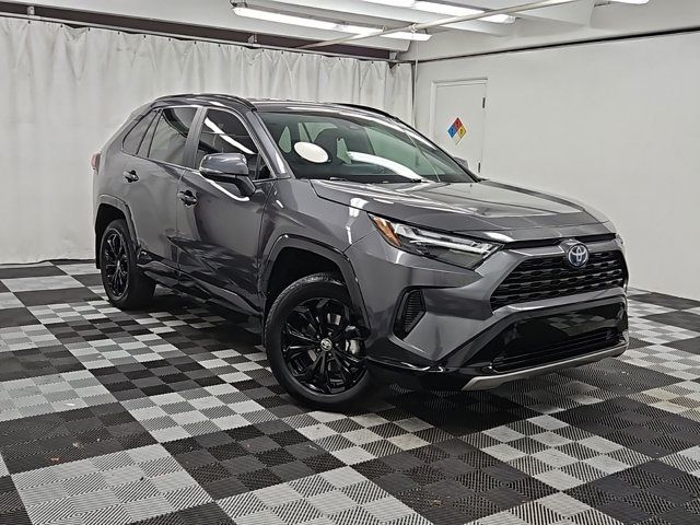 2024 Toyota RAV4 Hybrid SE