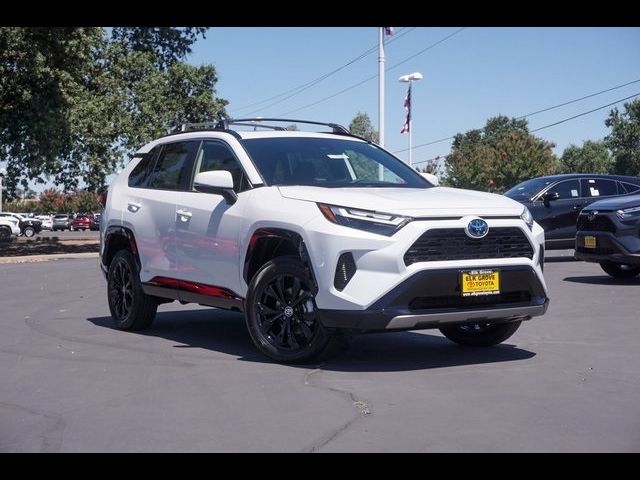 2024 Toyota RAV4 Hybrid SE