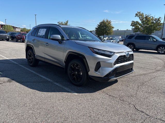 2024 Toyota RAV4 Hybrid SE