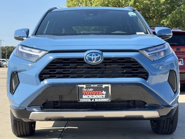 2024 Toyota RAV4 Hybrid SE