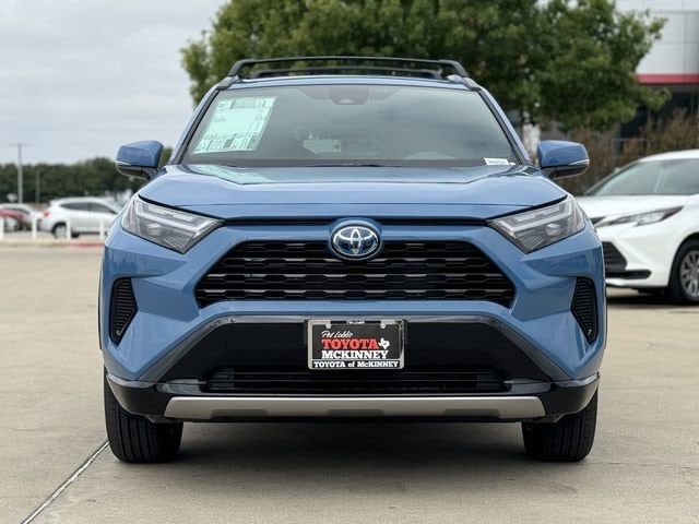 2024 Toyota RAV4 Hybrid SE