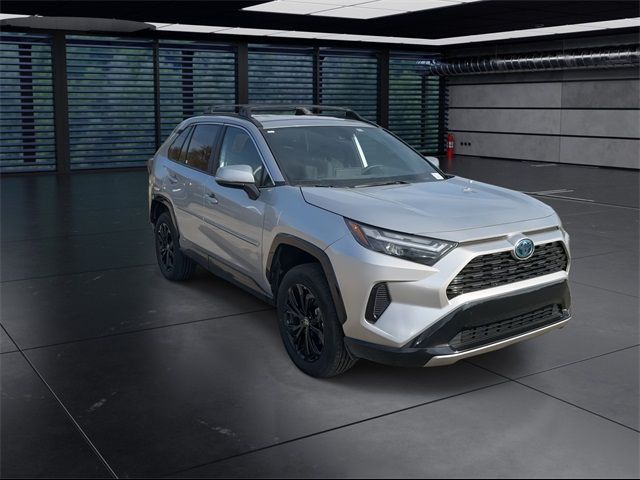 2024 Toyota RAV4 Hybrid SE