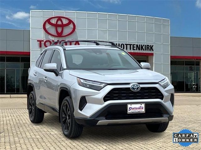 2024 Toyota RAV4 Hybrid SE