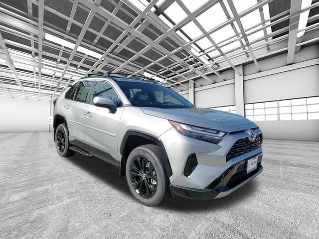 2024 Toyota RAV4 Hybrid SE