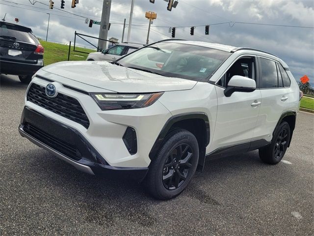 2024 Toyota RAV4 Hybrid SE