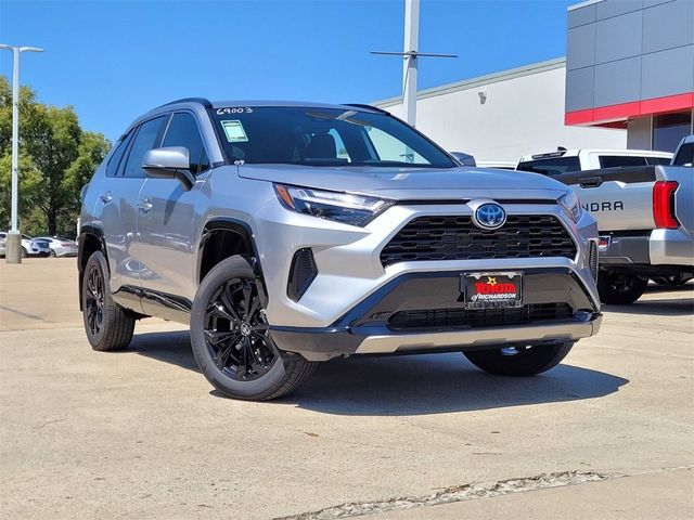 2024 Toyota RAV4 Hybrid SE