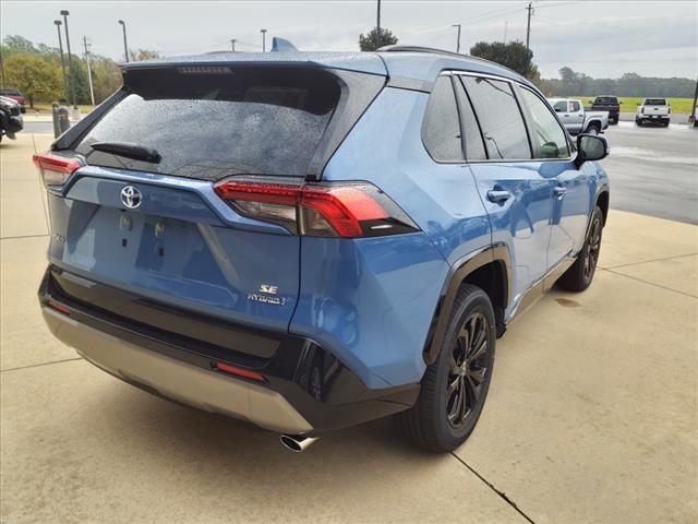 2024 Toyota RAV4 Hybrid SE