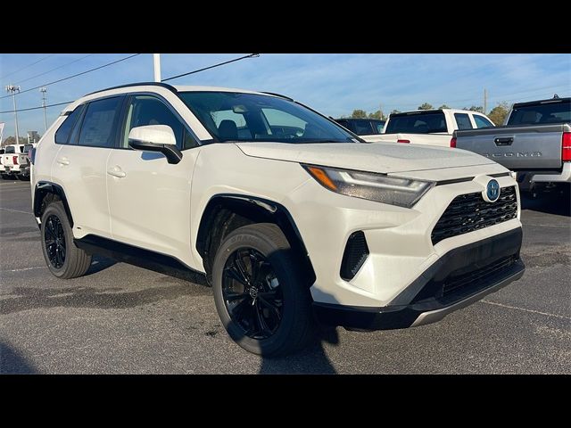 2024 Toyota RAV4 Hybrid SE