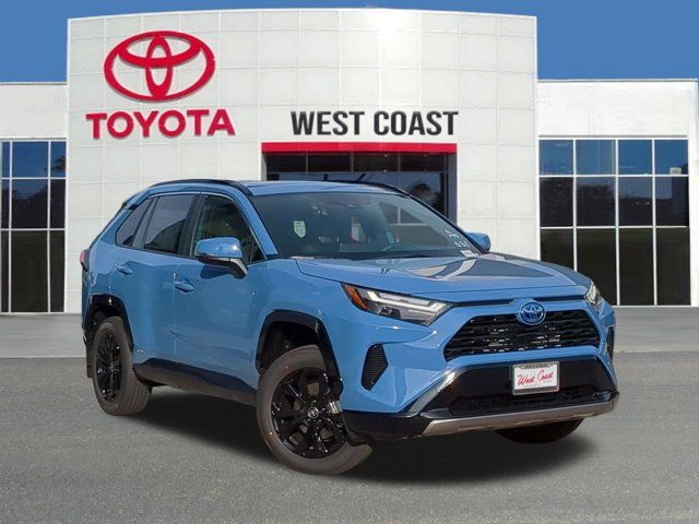 2024 Toyota RAV4 Hybrid SE