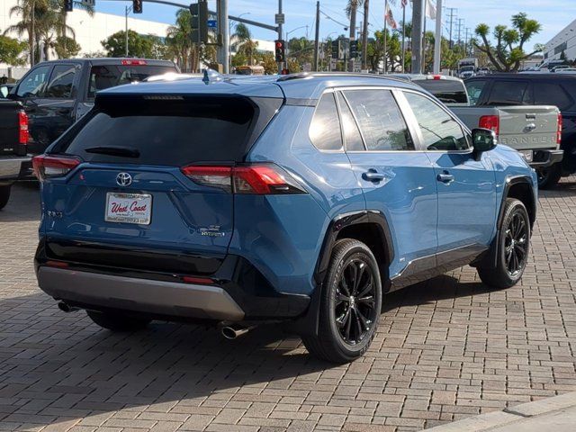 2024 Toyota RAV4 Hybrid SE