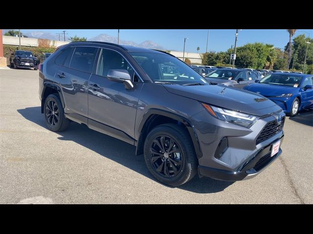 2024 Toyota RAV4 Hybrid SE