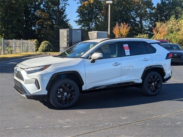 2024 Toyota RAV4 Hybrid SE