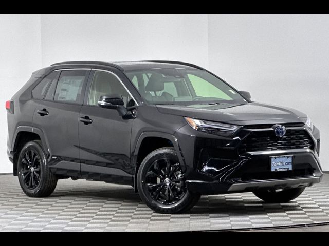 2024 Toyota RAV4 Hybrid SE