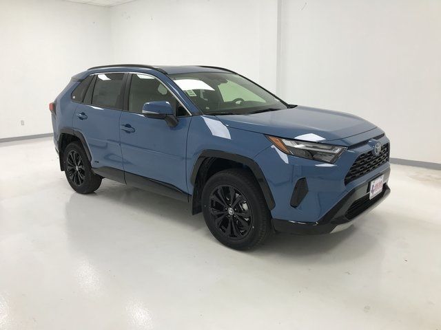 2024 Toyota RAV4 Hybrid SE