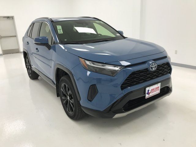 2024 Toyota RAV4 Hybrid SE