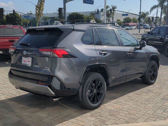 2024 Toyota RAV4 Hybrid SE