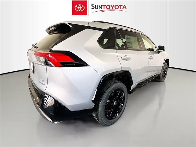 2024 Toyota RAV4 Hybrid SE