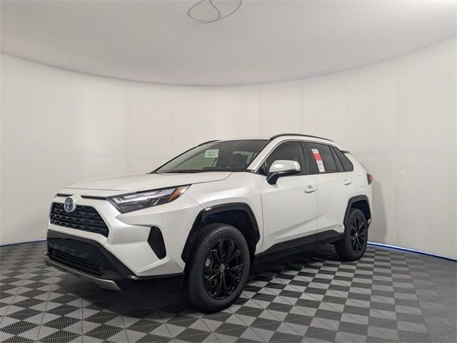 2024 Toyota RAV4 Hybrid SE