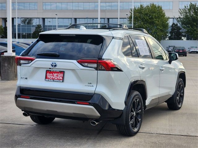 2024 Toyota RAV4 Hybrid SE