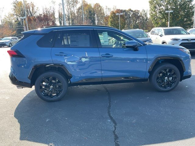 2024 Toyota RAV4 Hybrid SE