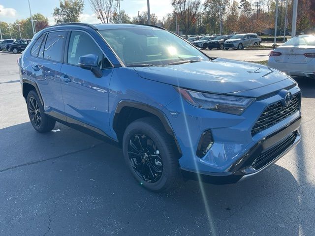 2024 Toyota RAV4 Hybrid SE