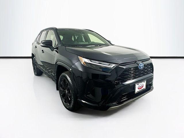 2024 Toyota RAV4 Hybrid SE