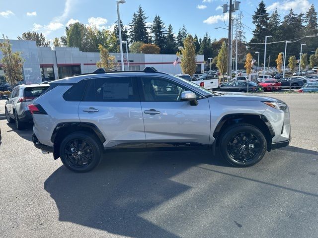 2024 Toyota RAV4 Hybrid SE