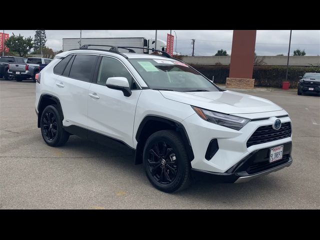 2024 Toyota RAV4 Hybrid SE