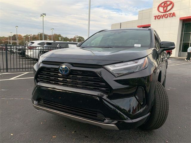 2024 Toyota RAV4 Hybrid SE