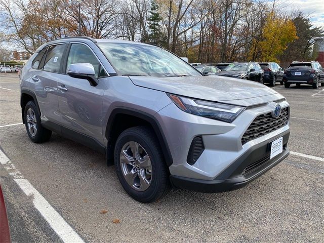 2024 Toyota RAV4 Hybrid XLE