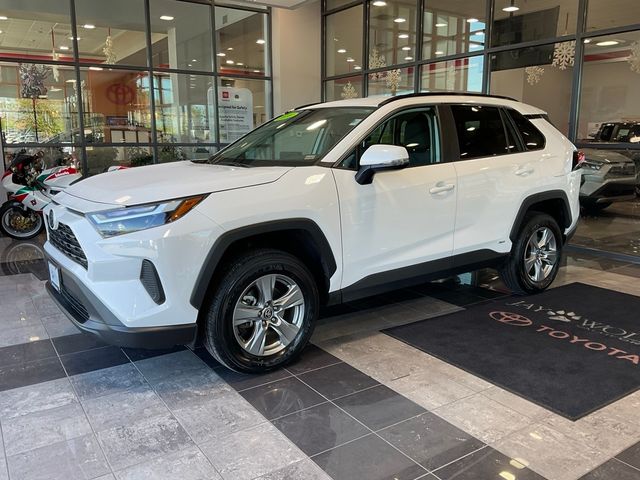 2024 Toyota RAV4 Hybrid XLE