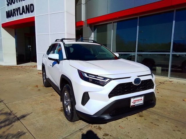 2024 Toyota RAV4 Hybrid XLE