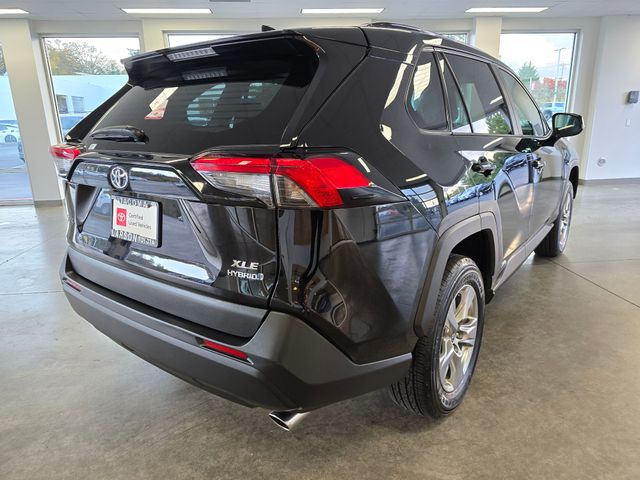 2024 Toyota RAV4 Hybrid XLE