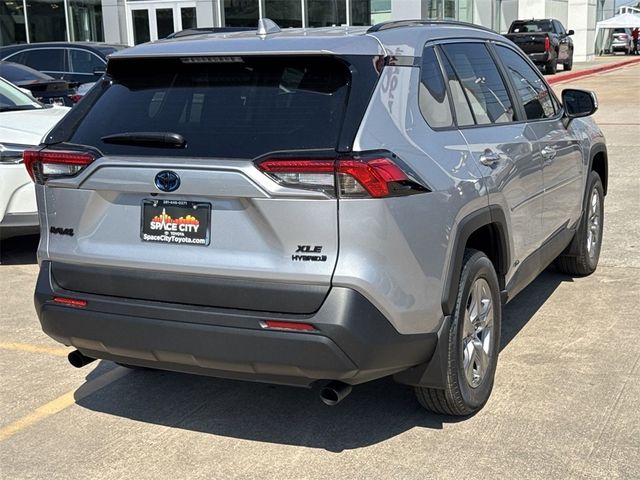 2024 Toyota RAV4 Hybrid XLE