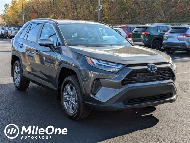 2024 Toyota RAV4 Hybrid XLE