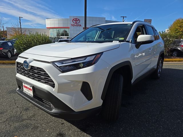 2024 Toyota RAV4 Hybrid XLE