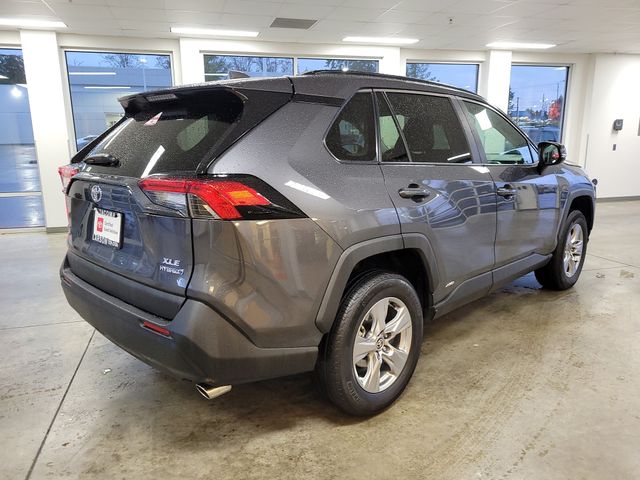 2024 Toyota RAV4 Hybrid XLE