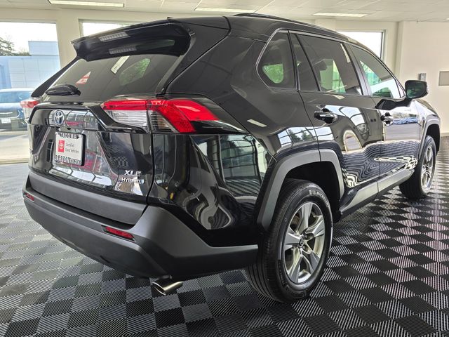 2024 Toyota RAV4 Hybrid XLE