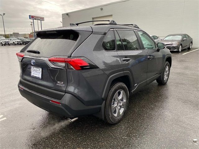 2024 Toyota RAV4 Hybrid XLE