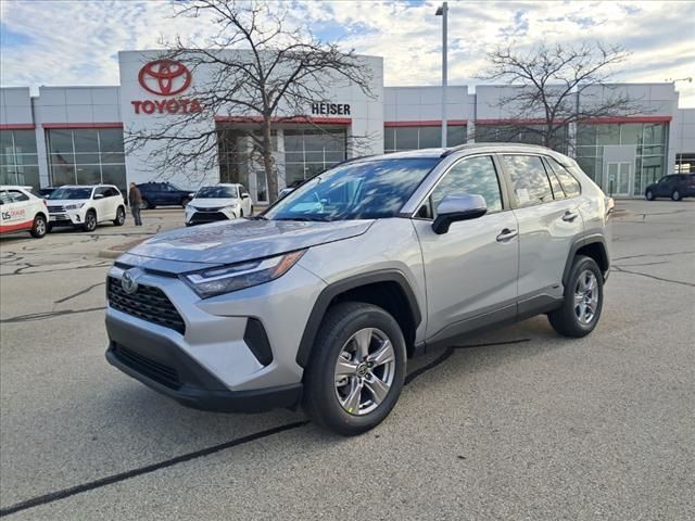 2024 Toyota RAV4 Hybrid XLE